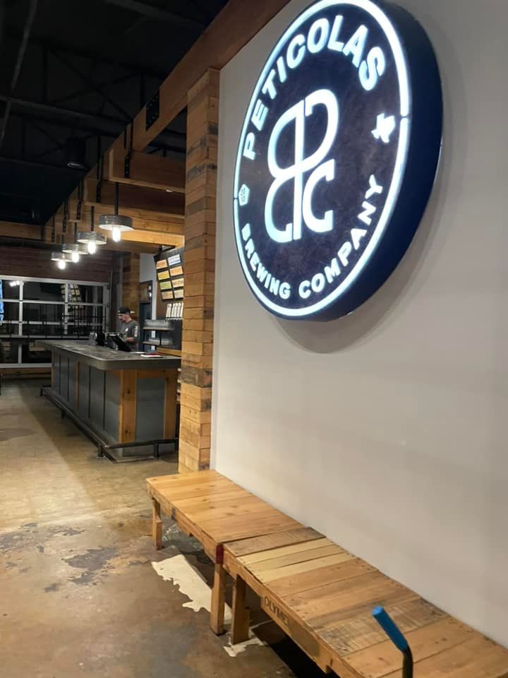 Peticolas Brewing Company Taproom