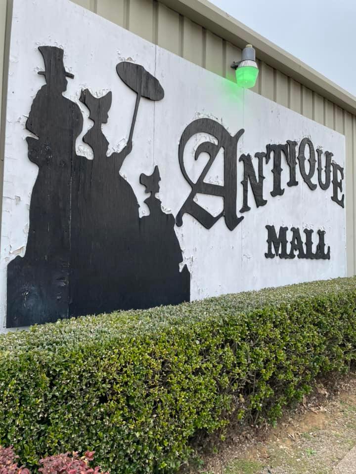 The Antique Mall of Mansfield in Mansfield, Texas